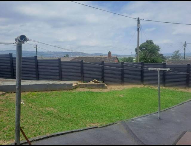2 BEDROOM HOUSE FOR SALE IN WOODLANDS